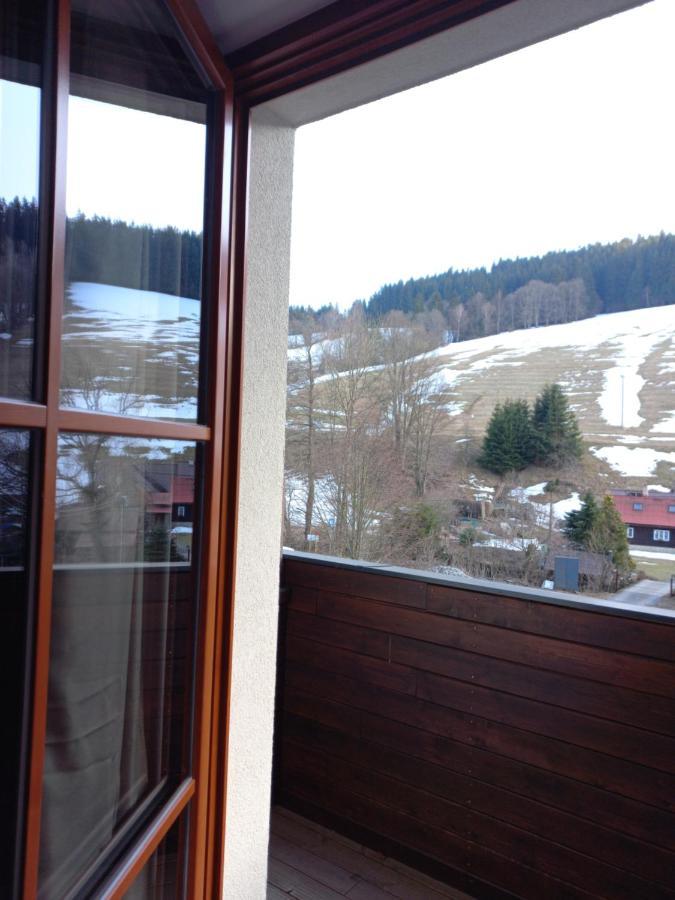 Apartman Acko Polansky Dvur - Velké Karlovice المظهر الخارجي الصورة