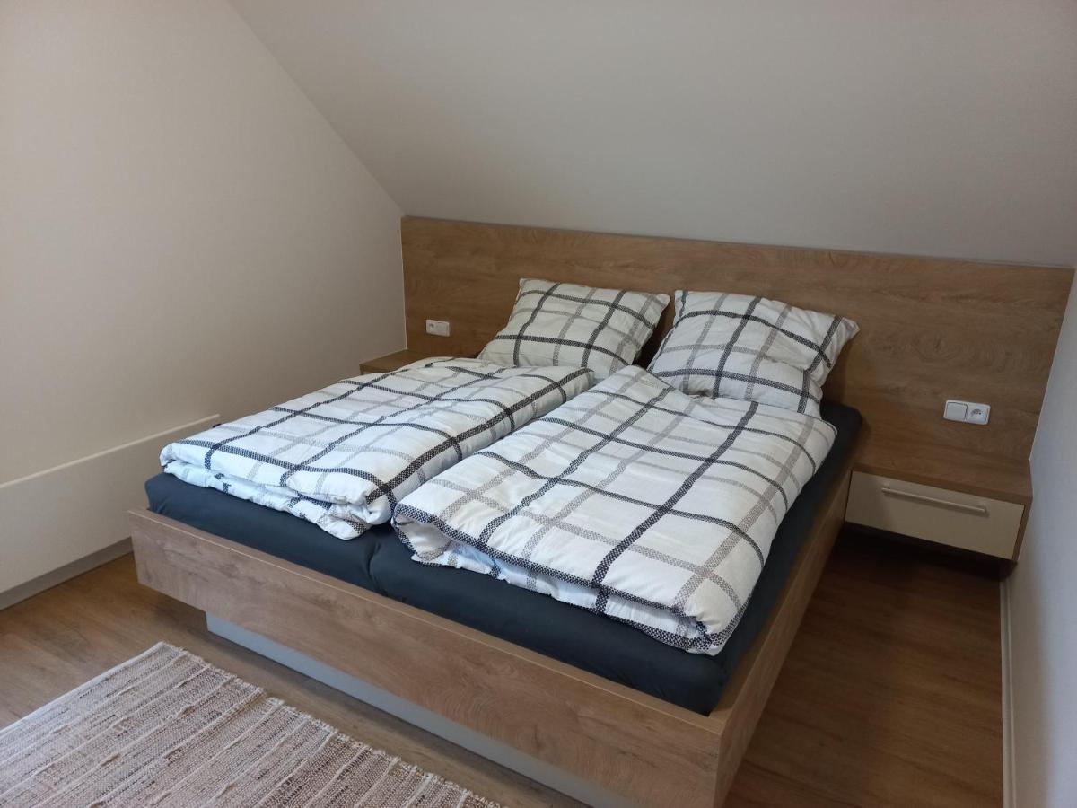 Apartman Acko Polansky Dvur - Velké Karlovice المظهر الخارجي الصورة