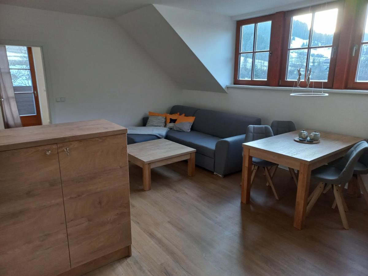 Apartman Acko Polansky Dvur - Velké Karlovice المظهر الخارجي الصورة